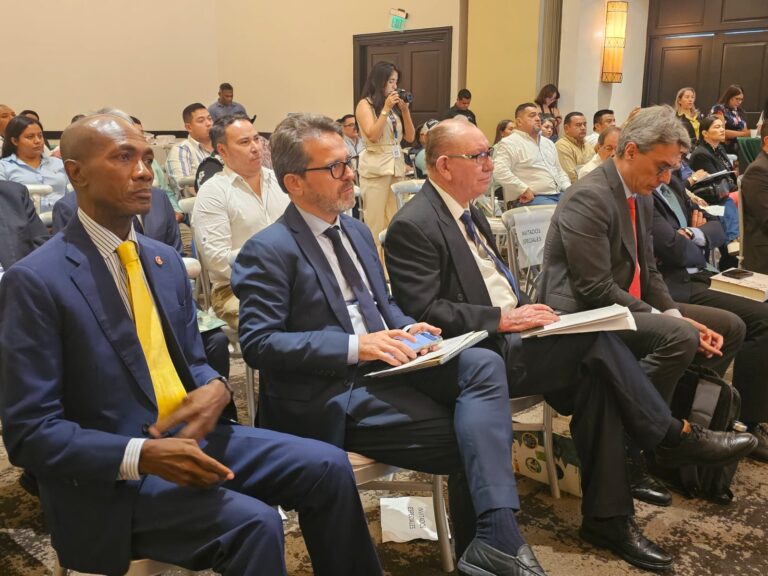 Dialogo nacional SETCAM (4)